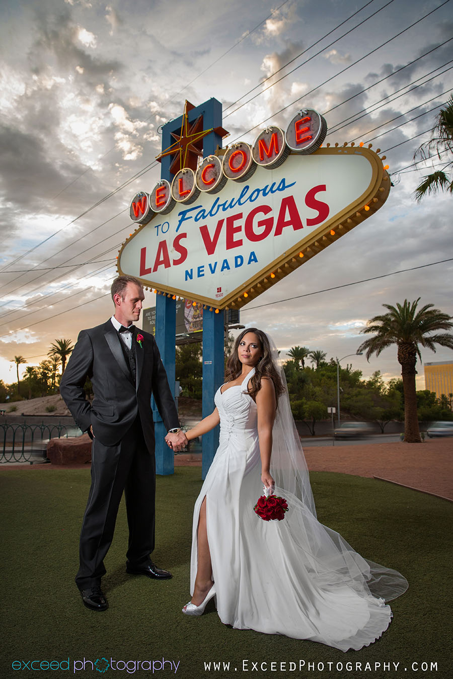 Las Vegas Wedding Strip Photo Tour Fallon And Brandon Creative Las Vegas Wedding Photographer 1264